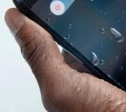 IPhone ra në ujë: a mund të funksionojë dhe si ta thani pajisjen?